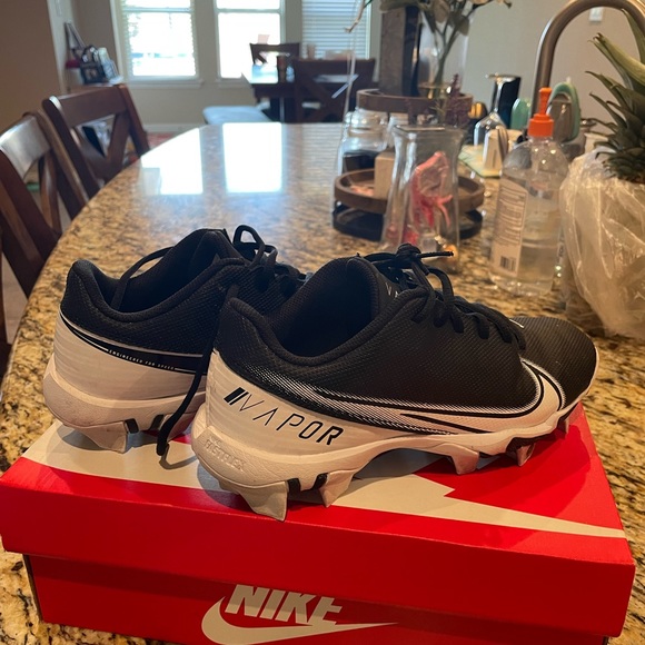 Nike Youth Vapor Edge Shark Cleats - Size 6Y - Picture 3 of 4